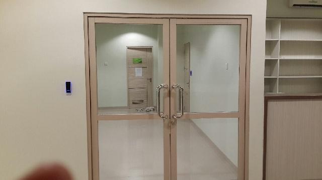 Installasi Door Access RS Awal Bros Riau